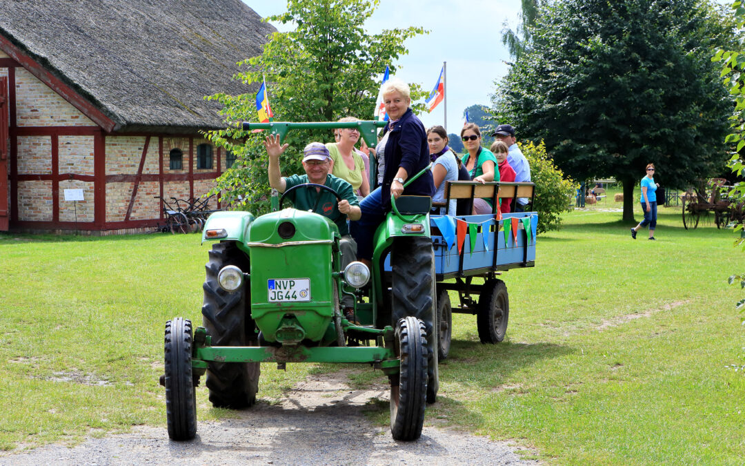 Sommerspaß „Racker auf den Acker“ im Freilichtmuseum Klockenhagen